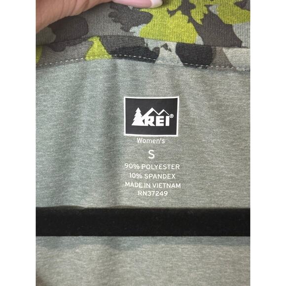 REI Active Dress Women S Green Blue Travel Athleisure Floral Outdoor Babydoll - Picture 8 of 9